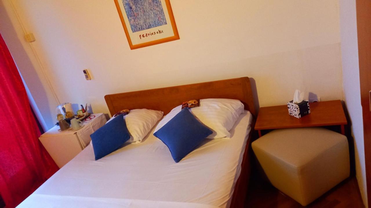 " Bela" Room & Breakfast Ičići Exterior foto